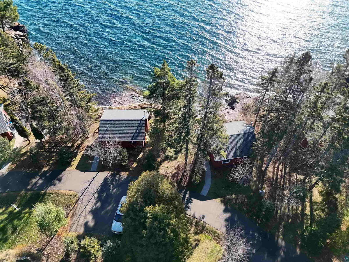 4-540 Old North Shore Rd, Two Harbors, MN 55616