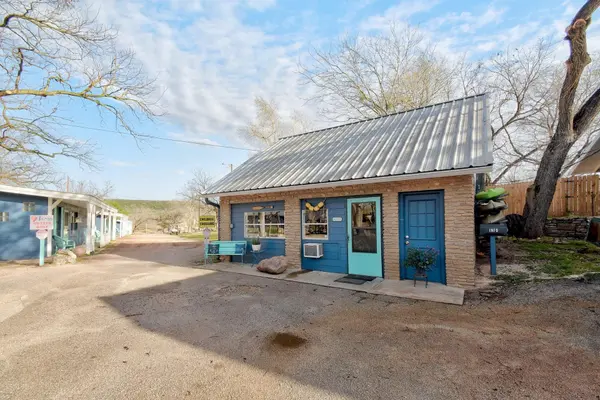 408 Clen Oak Pkwy Pkwy, Burnet, TX 78611