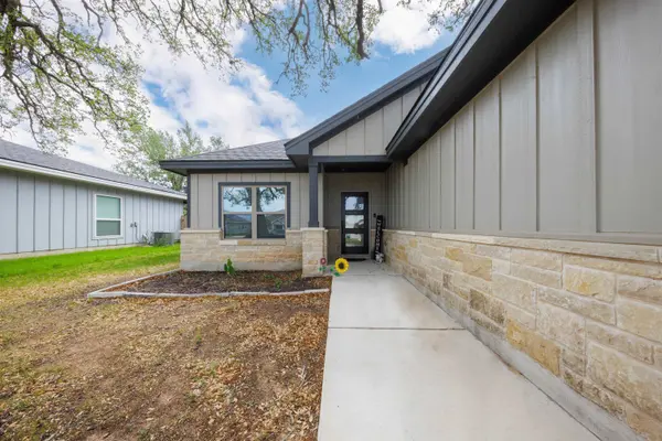 489 Dove TRL, Bertram, TX 78605
