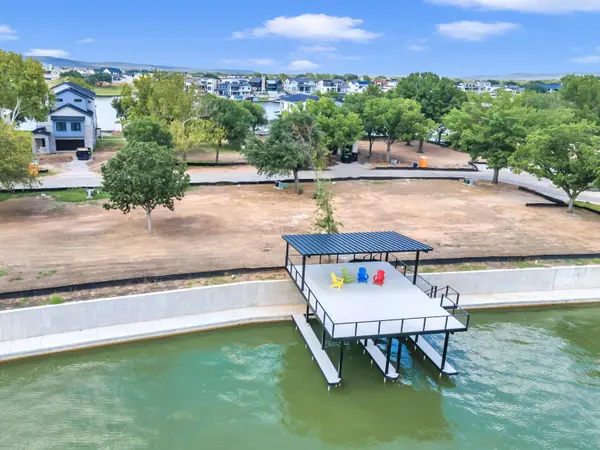 32 Lake ST, Kingsland, TX 78639