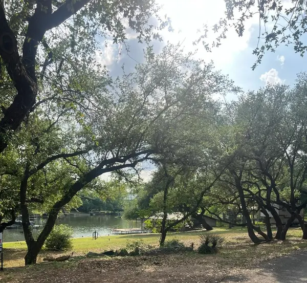 1705 Glencove, Kingsland, TX 78639