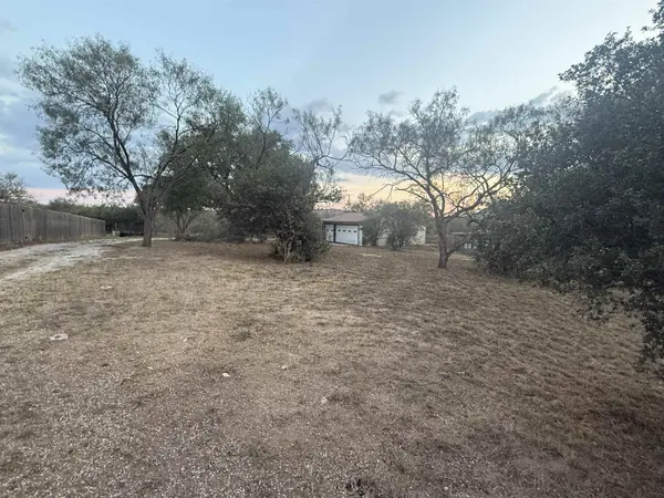 Lot 173-174 Oak DR, Kingsland, TX 78639-4402