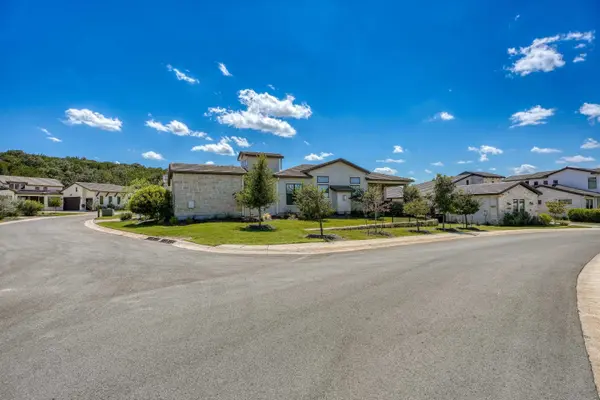 100 Rivalto DR, Horseshoe Bay, TX 78657