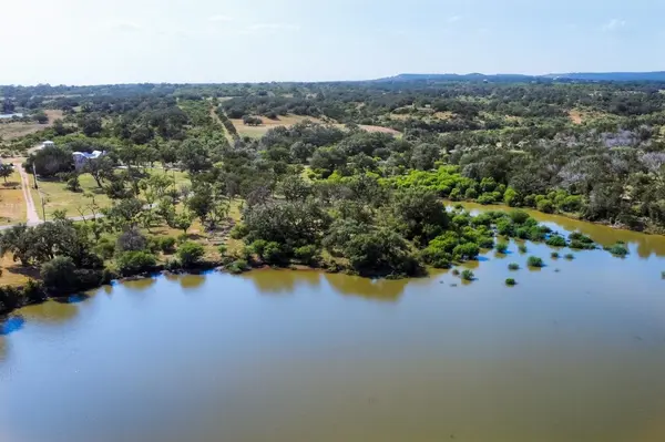 348 Chimney Cove DR, Marble Falls, TX 78654