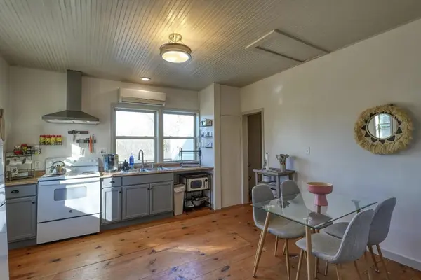305 W Tarrant ST, Llano, TX 78643