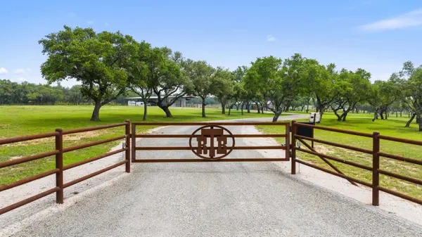 3431 Klett Ranch RD, Johnson City, TX 78636