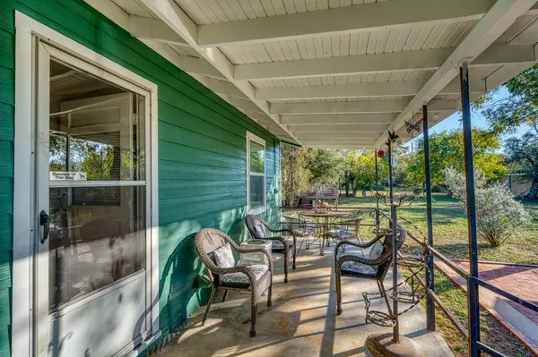 901 Wright ST, Llano, TX 78643