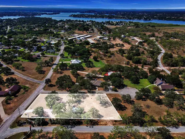 314 Camp RD, Highland Haven, TX 78654