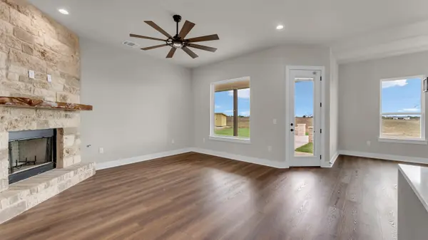 379 Prarie Point RD, Bertram, TX 78605