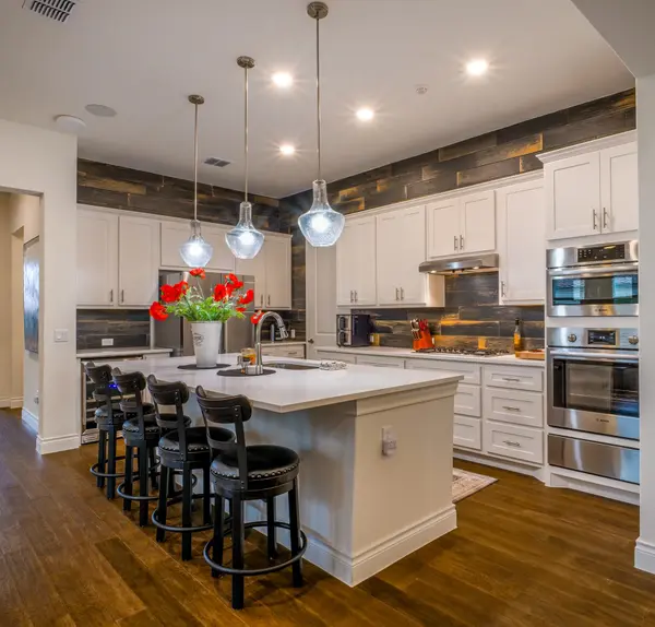 115 Rivalto DR, Horseshoe Bay, TX 78657