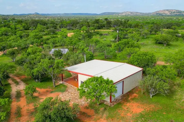 948 County Road 314, Llano, TX 78643
