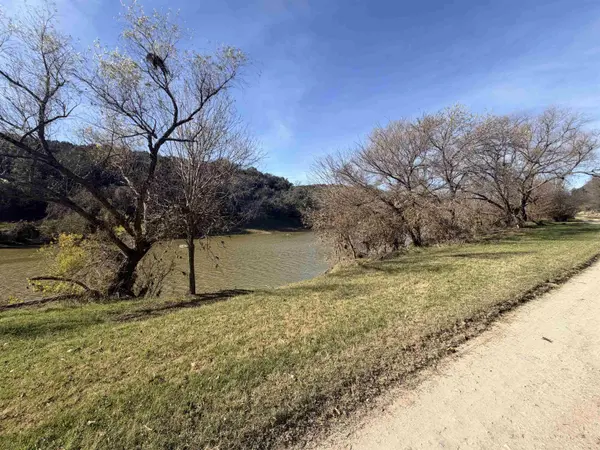 Lot 151 N River RD, Lampasas, TX 76550