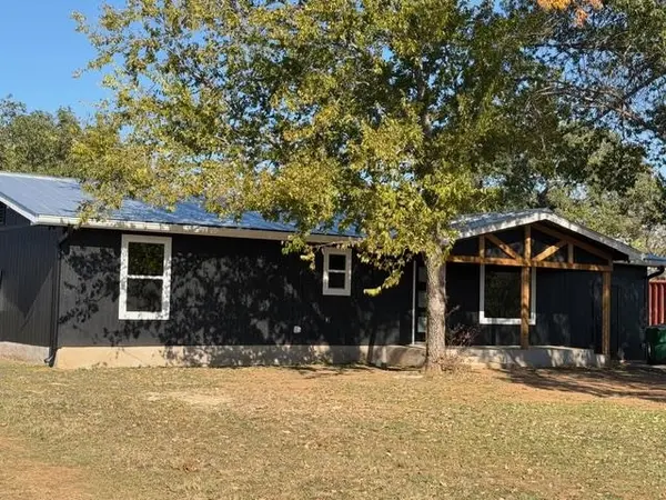 903 FLAG CREEK DR., Llano, TX 78643