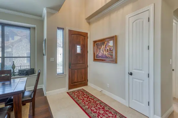 300 Enclave CIR, Horseshoe Bay, TX 78657