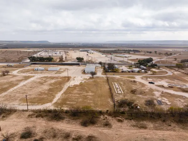 545 N US Hwy 83, Out Of Area, TX 76849