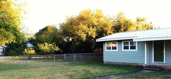 352 W Vaughan ST, Bertram, TX 78605