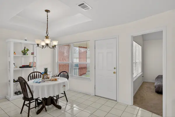 253 Brae Burn CIR, Meadowlakes, TX 78654