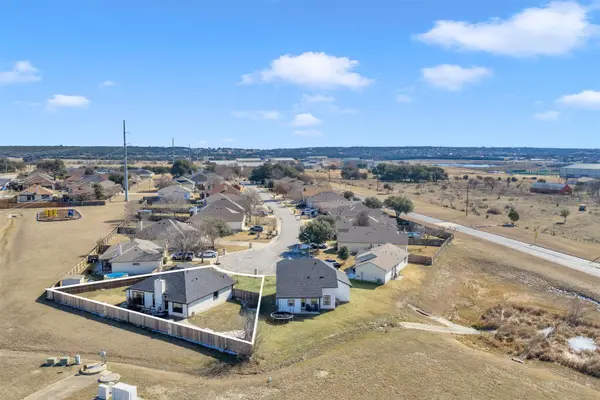 101 Cailin CT, Burnet, TX 78611