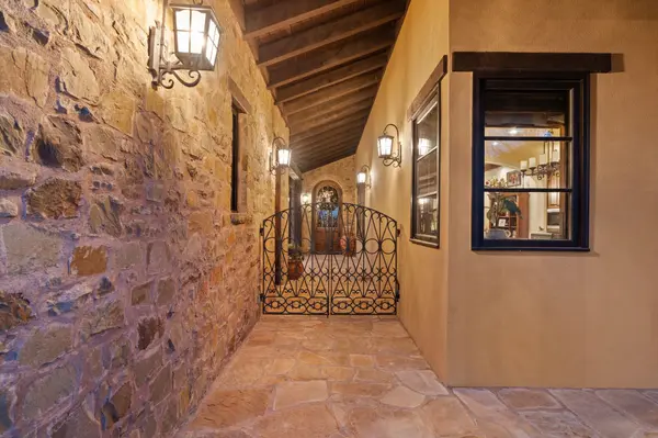 450 La Serena Loop, Horseshoe Bay, TX 78657