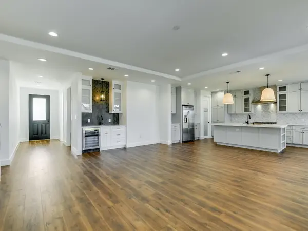 2419 Cherry LN, Kingsland, TX 78639