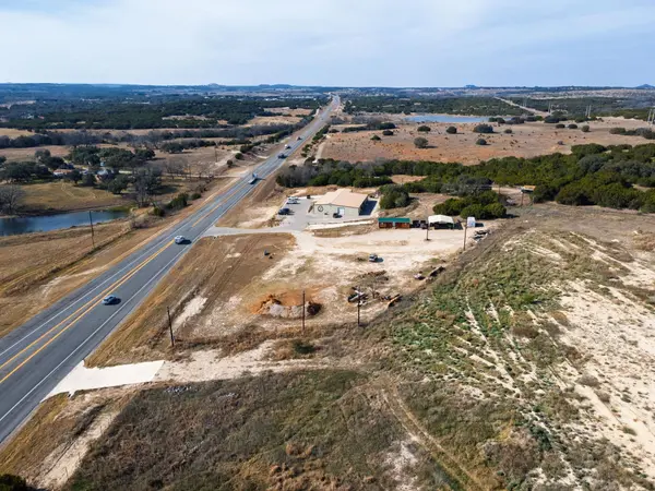 774 N HWY 183, Lampasas, TX 76550