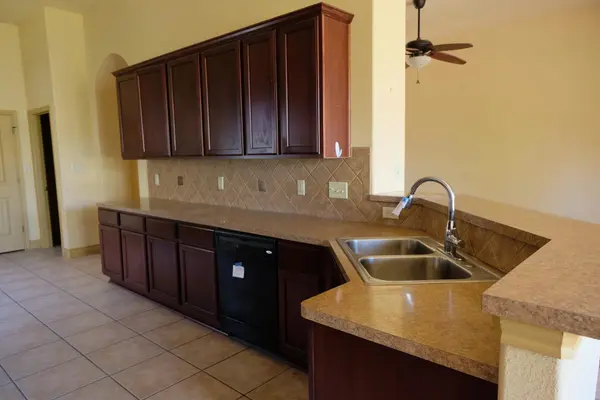 109 Primrose Ln, Marble Falls, TX 78654