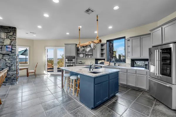 311 Granite CIR, Burnet, TX 78611