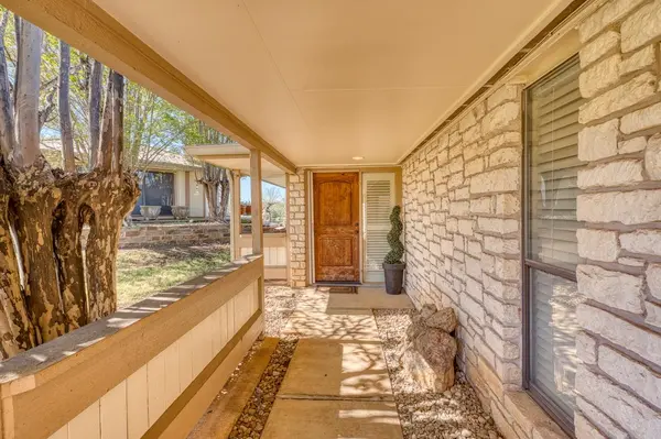 1406 Broken Hills #22, Horseshoe Bay, TX 78657