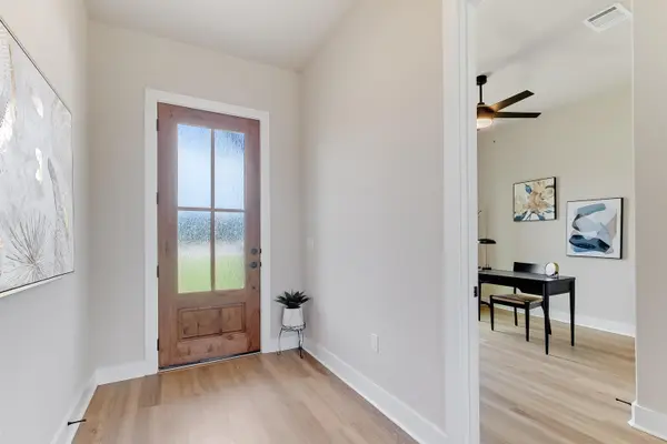 111 S Draper LN, Bertram, TX 78605