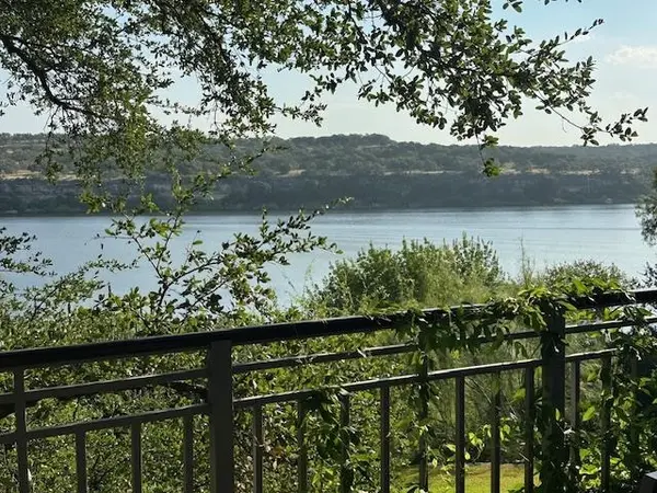 24729 Travis Lakeside Cv, Spicewood, TX 78669