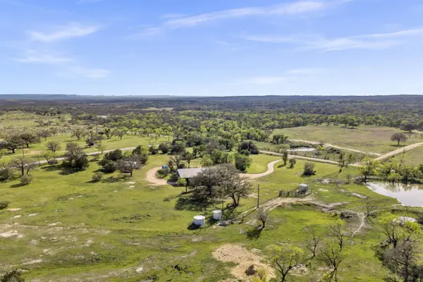 6475 CR 216, Llano, TX 78643