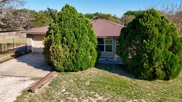 457 CR 3080, Lampasas, TX 78550