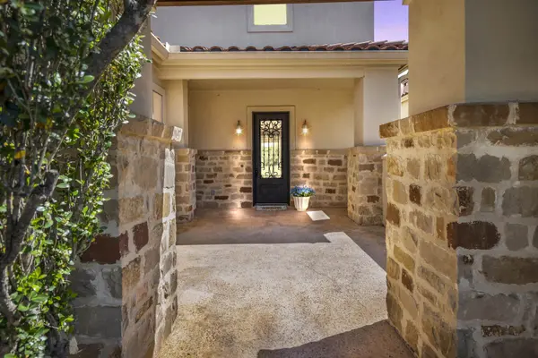 103 Maravilla Way, Horseshoe Bay, TX 78657
