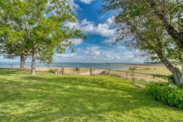 106 Chuckwagon, Burnet, TX 78611