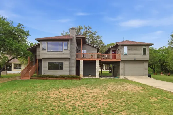 406 Coventry RD, Spicewood, TX 78669-3119