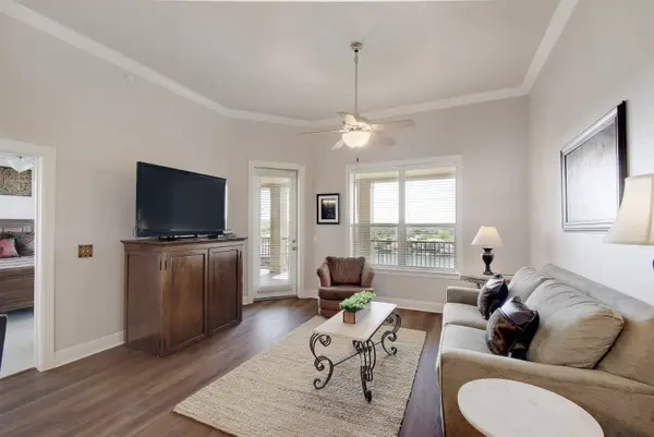 1000 The Cape #65 RD, Horseshoe Bay, TX 78657