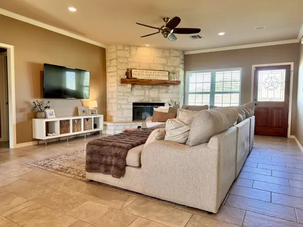 217 Tokim DR, Marble Falls, TX 78654