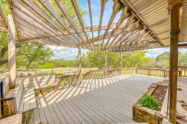 121 County Road 143, Burnet, TX 78611