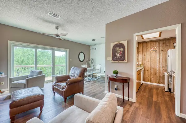 801 B Grassy Knoll, Horseshoe Bay, TX 78657