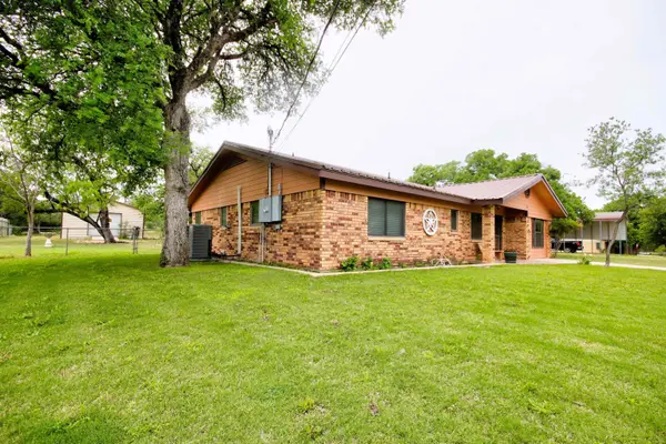 205 Reven Acres, Kingsland, TX 78639
