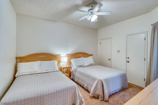 123 Lost Spur, Horseshoe Bay, TX 78657