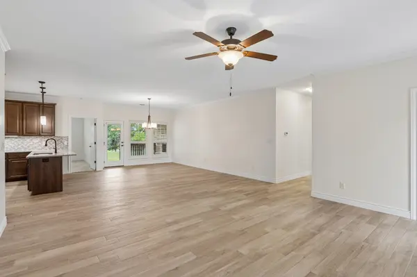 824 Sun Ray, Horseshoe Bay, TX 78657