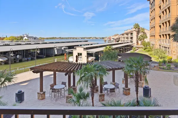 101 West Bank #14, Horseshoe Bay, TX 78657