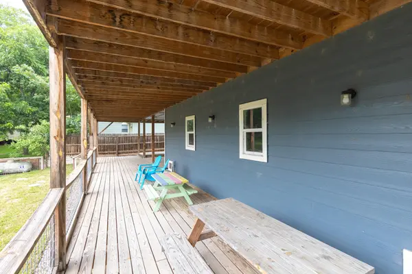 1320 Contour DR, Burnet, TX 78611