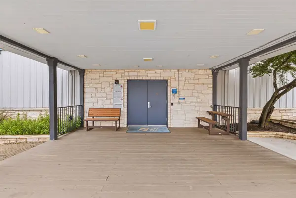1506 N US HWY 281, Johnson City, TX 78636