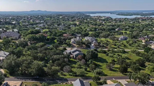 312 Hideaway CT, Horseshoe Bay, TX 78657