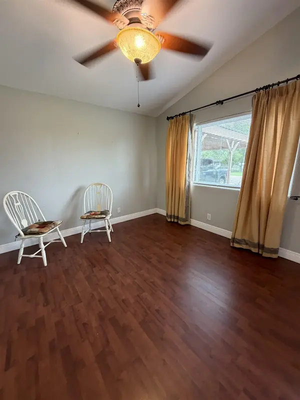 1306 E WALLACE ST., Llano, TX 78643