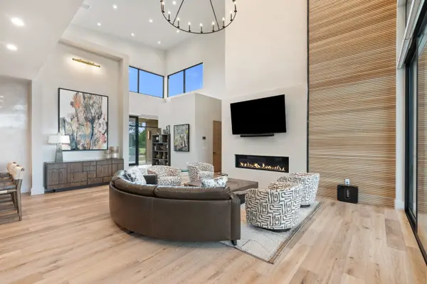 814 The Trails Pkwy Pkwy, Horseshoe Bay, TX 78657