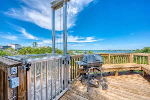 203 Mountain Top, Sunrise Beach, TX 78643