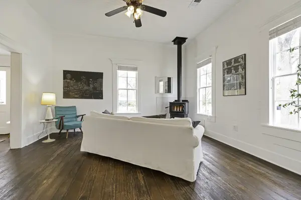 409 N Main Street, Burnet, TX 78611